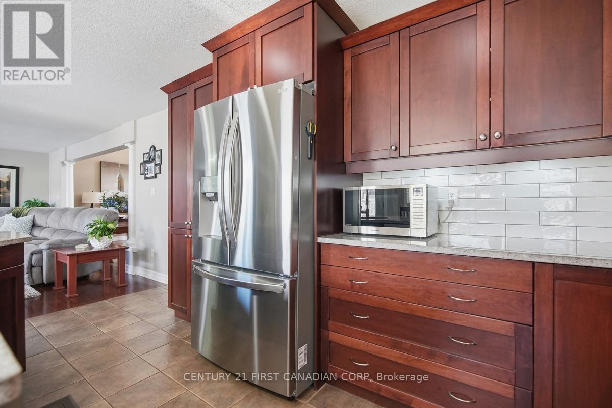 1694 Green Gables Road, London South, Ontario  N6M 0A3 - Photo 14 - X13639730