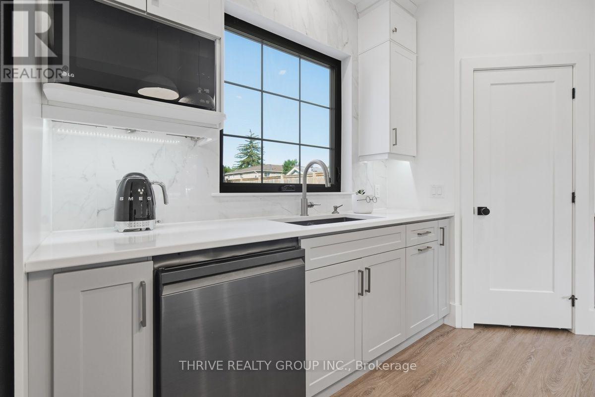 18 Mcnab Street, Strathroy-Caradoc, Ontario  N7G 2E9 - Photo 11 - X13639958