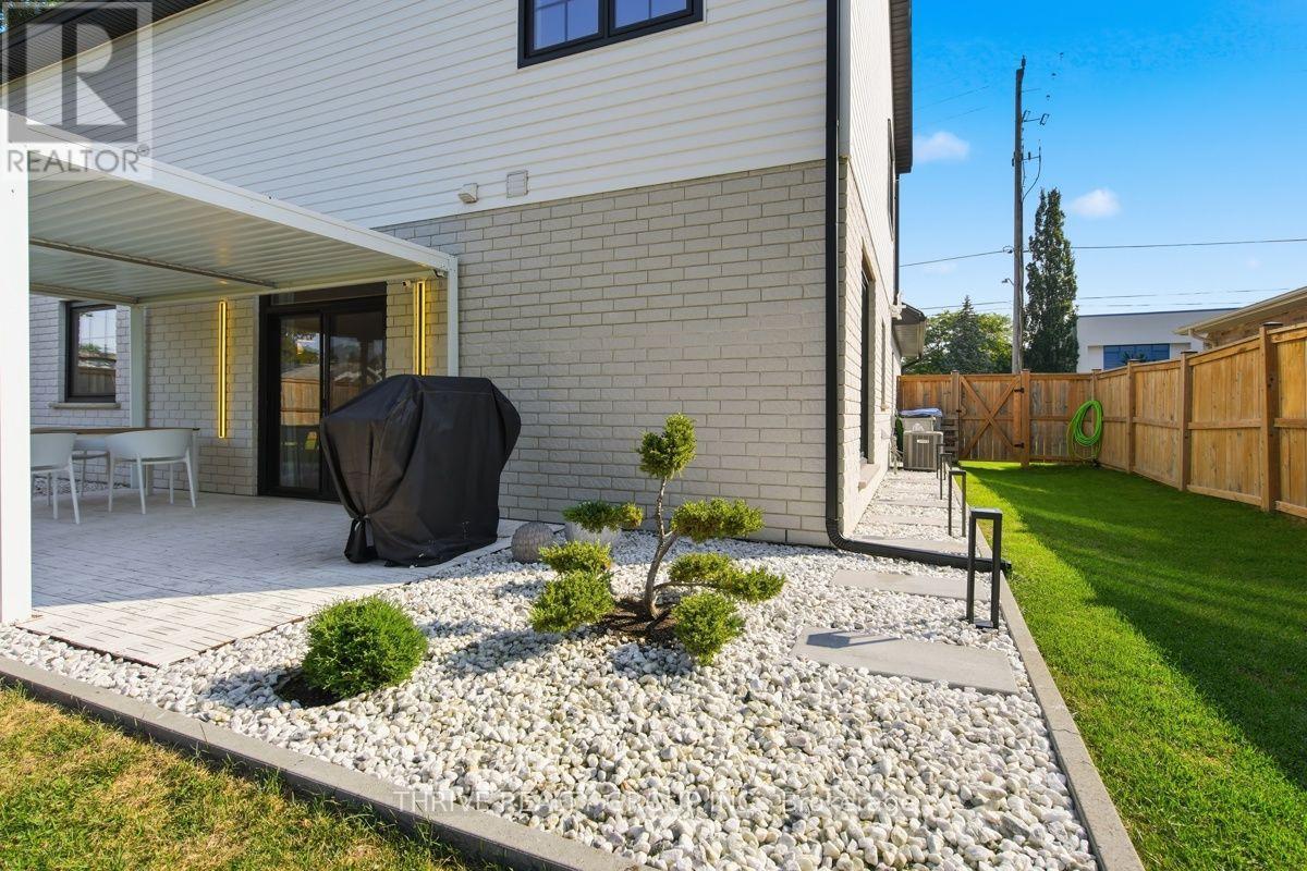 18 Mcnab Street, Strathroy-Caradoc, Ontario  N7G 2E9 - Photo 40 - X13639958