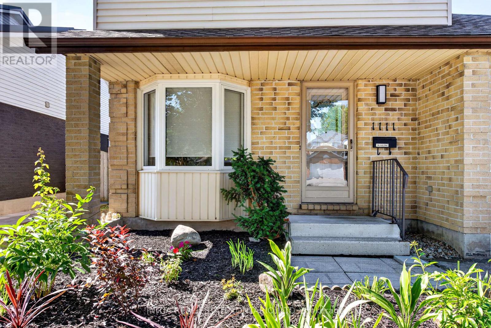 1111 Aldersbrook Road, London North, Ontario  N6G 2X2 - Photo 6 - X13640036