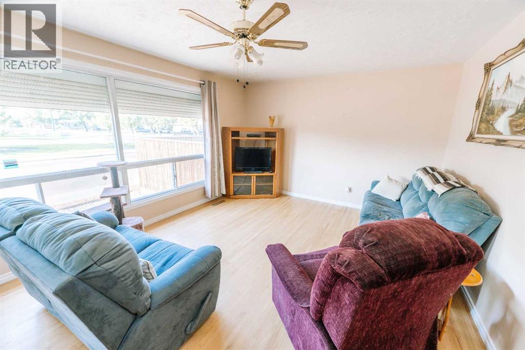 2305 7 Avenue N, Lethbridge, Alberta  T1H 0Z2 - Photo 7 - A2330294