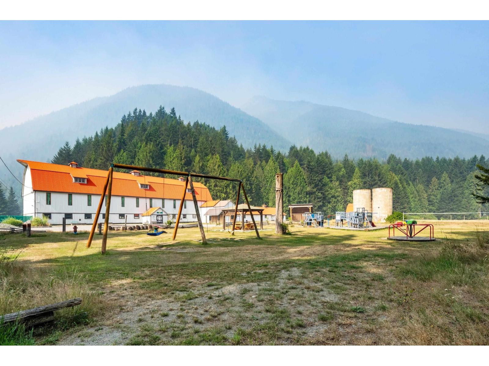 71788 Meadow Road, Sunshine Valley, Sunshine Valley, British Columbia  V0X 1L5 - Photo 32 - R3152076