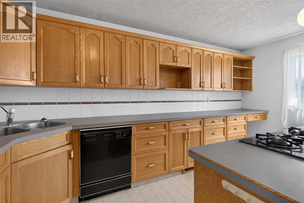 359 Maitland Crescent NE, Calgary, Alberta  T2A 5T6 - Photo 9 - A2324058
