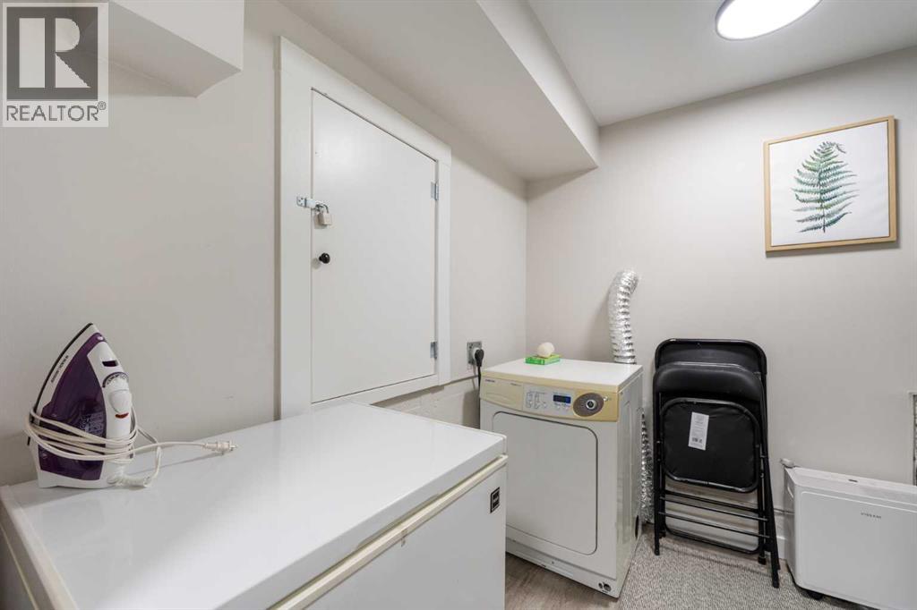 4608 70 Street NW, Calgary, Alberta  T3B 2K6 - Photo 33 - A2329505