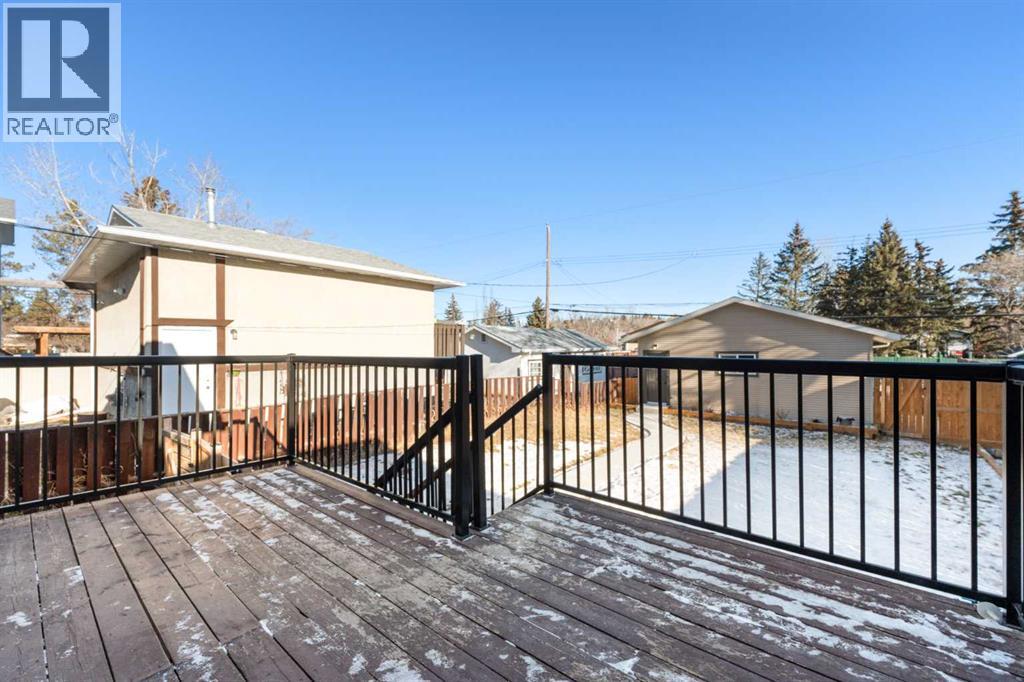 4608 70 Street NW, Calgary, Alberta  T3B 2K6 - Photo 38 - A2329505