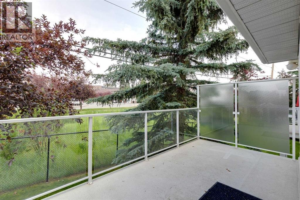 155 Prominence Heights SW, Calgary, Alberta  T3H 2Z6 - Photo 11 - A2329508