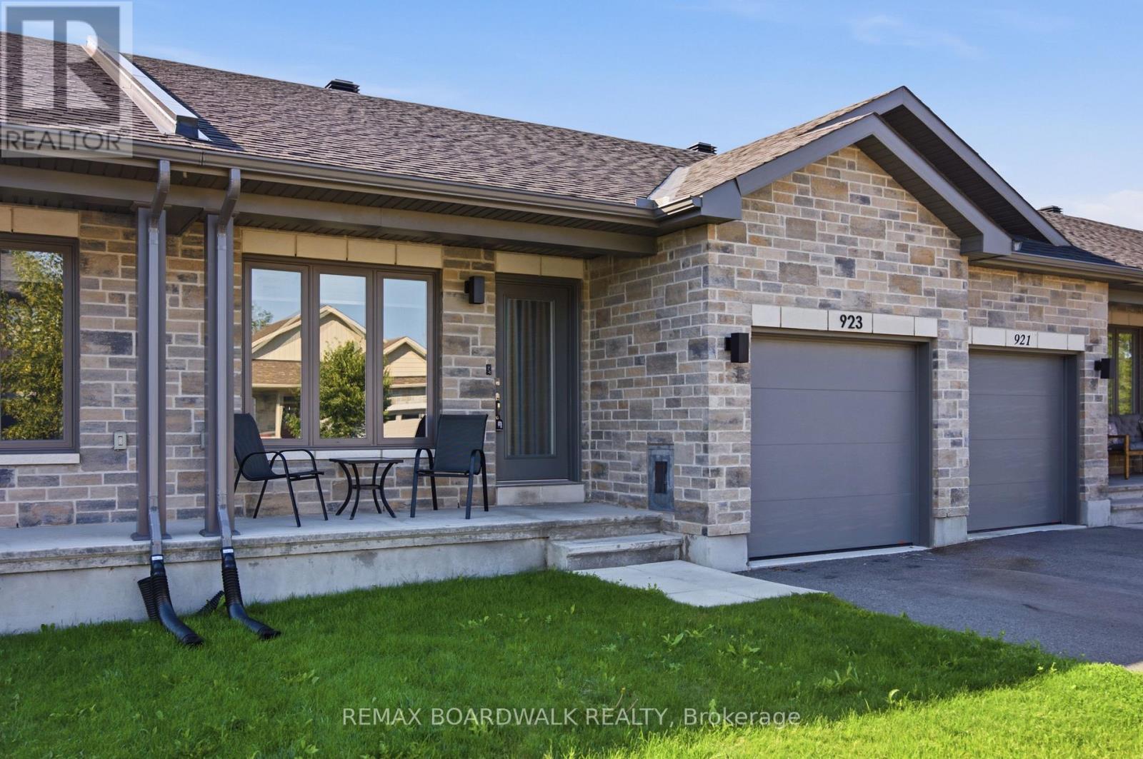 923 Leishman Drive, Mississippi Mills, Ontario  K0A 1A0 - Photo 2 - X13639826