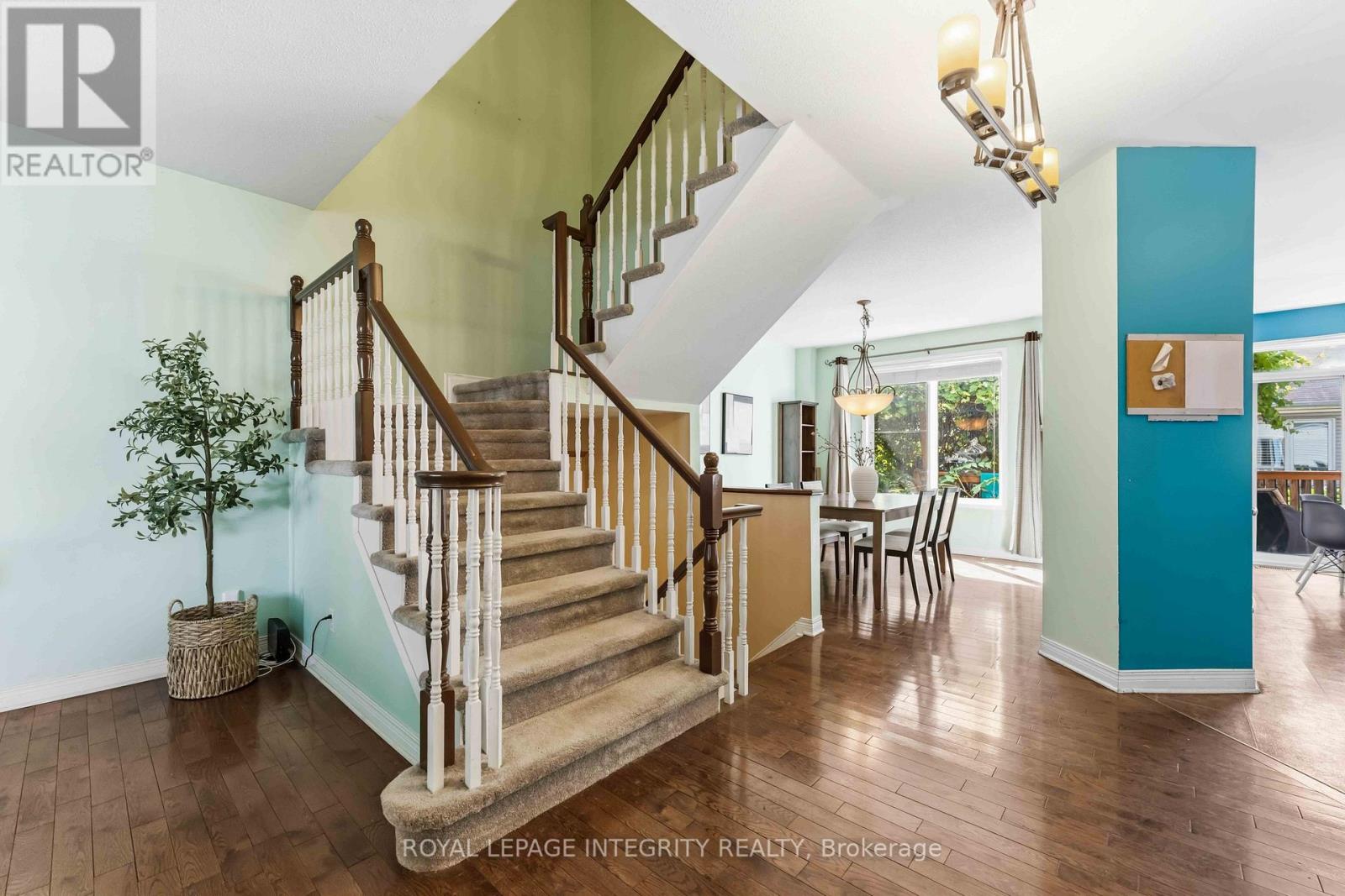 10 Westwinds Place, Ottawa, Ontario  K2G 6L1 - Photo 2 - X13639938