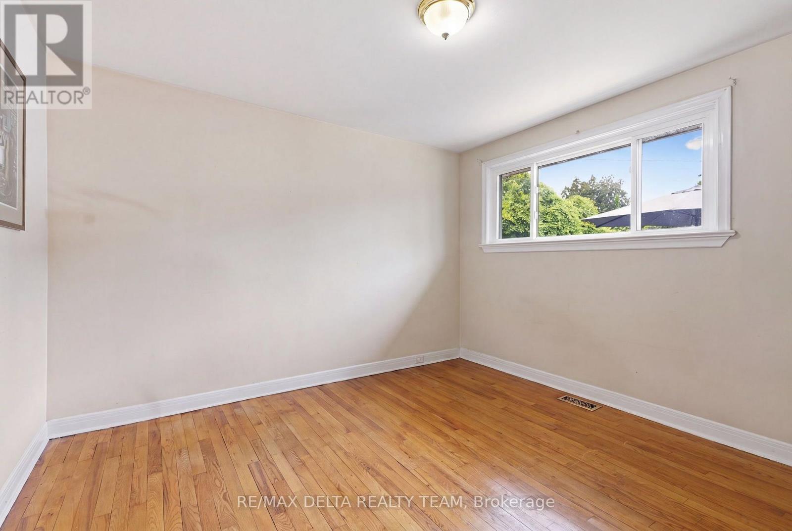 2162 Rushton Road, Ottawa, Ontario  K2A 1N7 - Photo 14 - X13639966