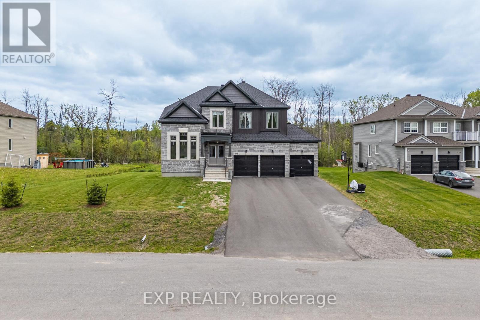 272 Antler Court, Mississippi Mills, Ontario  K0A 1A0 - Photo 3 - X13639990