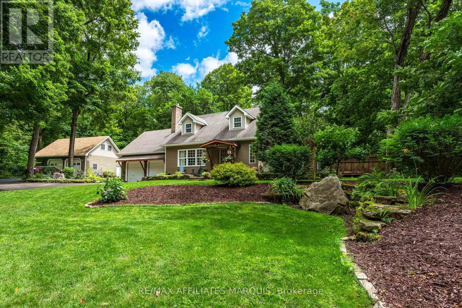 99 OLD KINGSTON ROAD, Rideau Lakes, Ontario