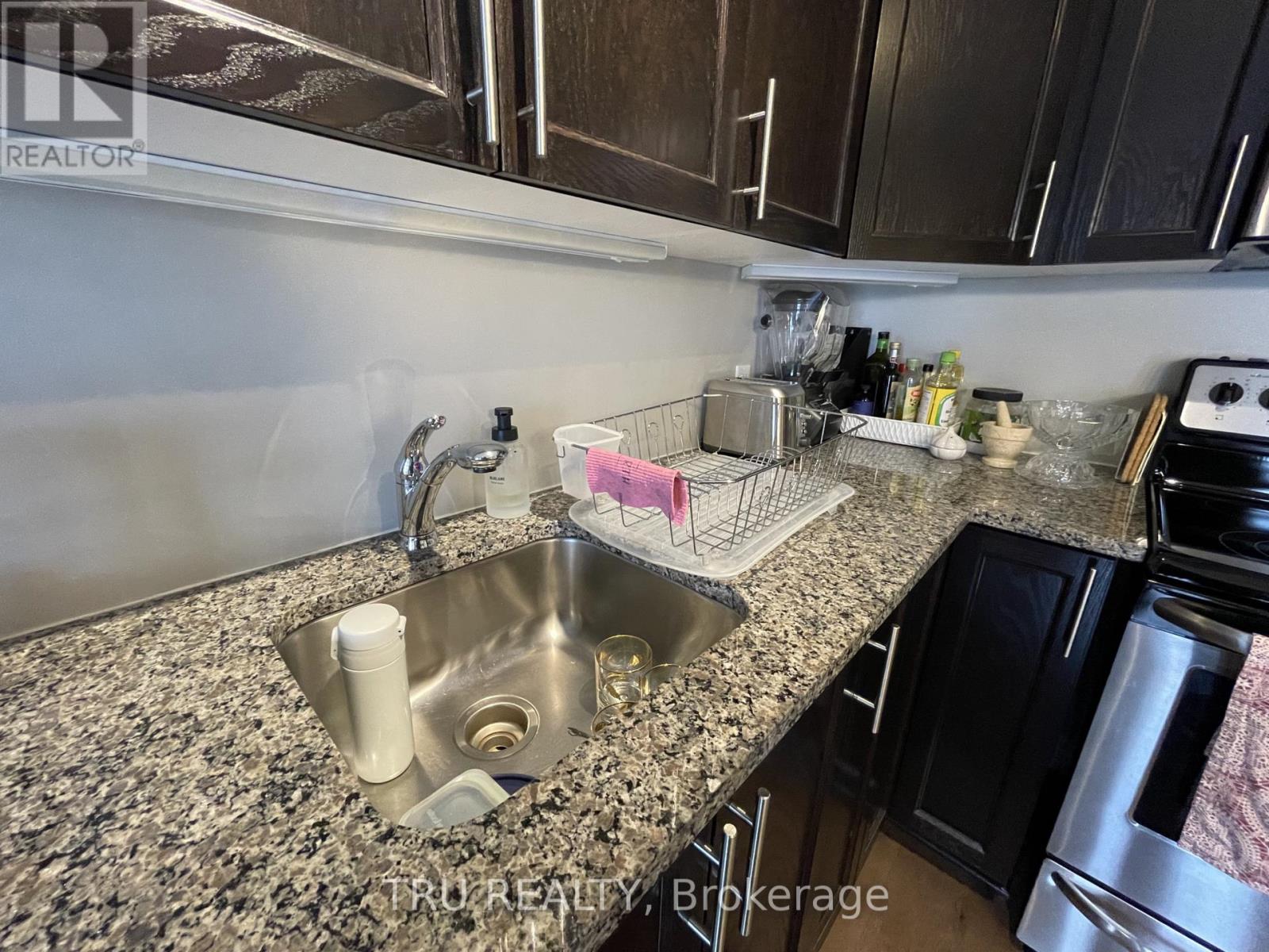 404 - 655 Beauparc Private, Ottawa, Ontario  K1J 0B6 - Photo 11 - X13640046