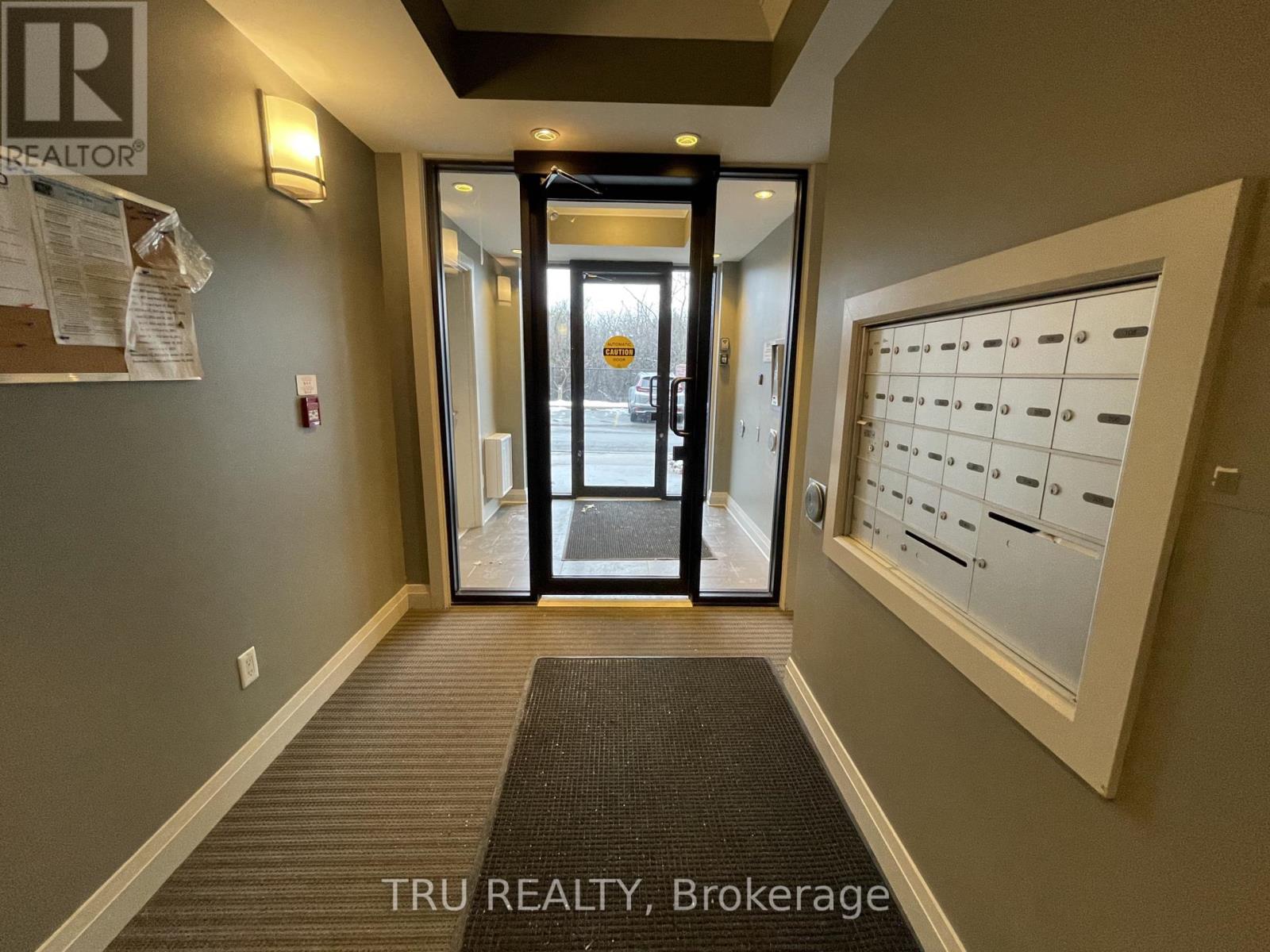 404 - 655 Beauparc Private, Ottawa, Ontario  K1J 0B6 - Photo 4 - X13640046