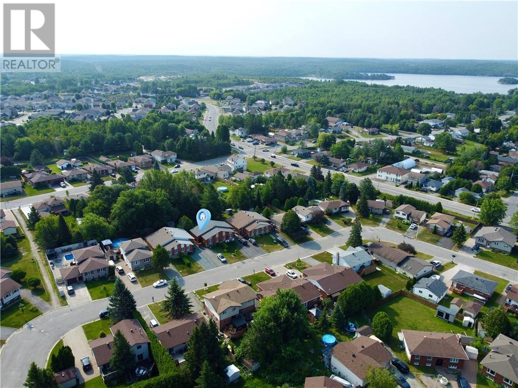 82 Cherrywood Crescent, Greater Sudbury, Ontario  P3B 3Z8 - Photo 4 - 2129584