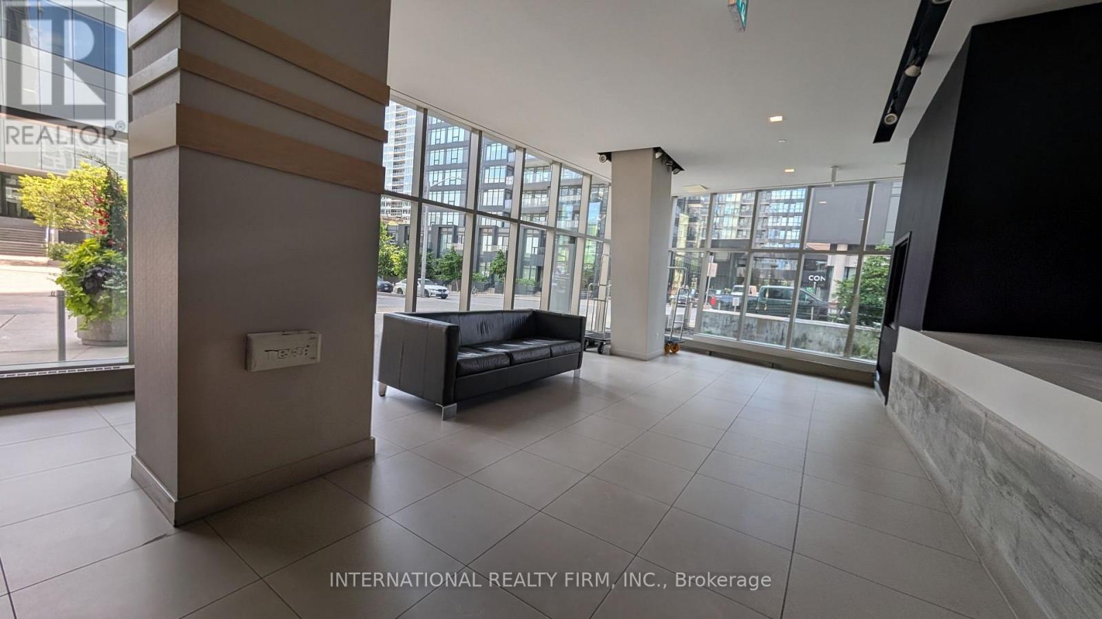 2110 - 85 Queens Wharf Road, Toronto, Ontario  M5V 0J9 - Photo 14 - C13639764
