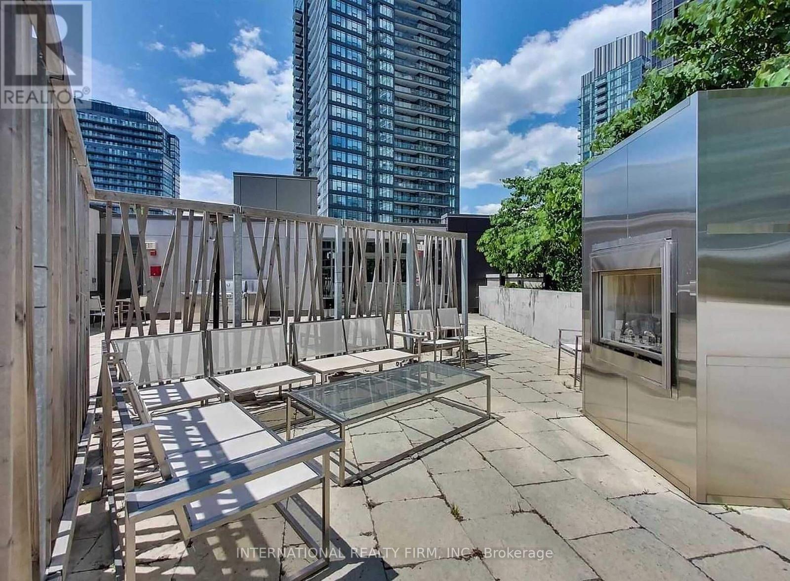 2110 - 85 Queens Wharf Road, Toronto, Ontario  M5V 0J9 - Photo 15 - C13639764
