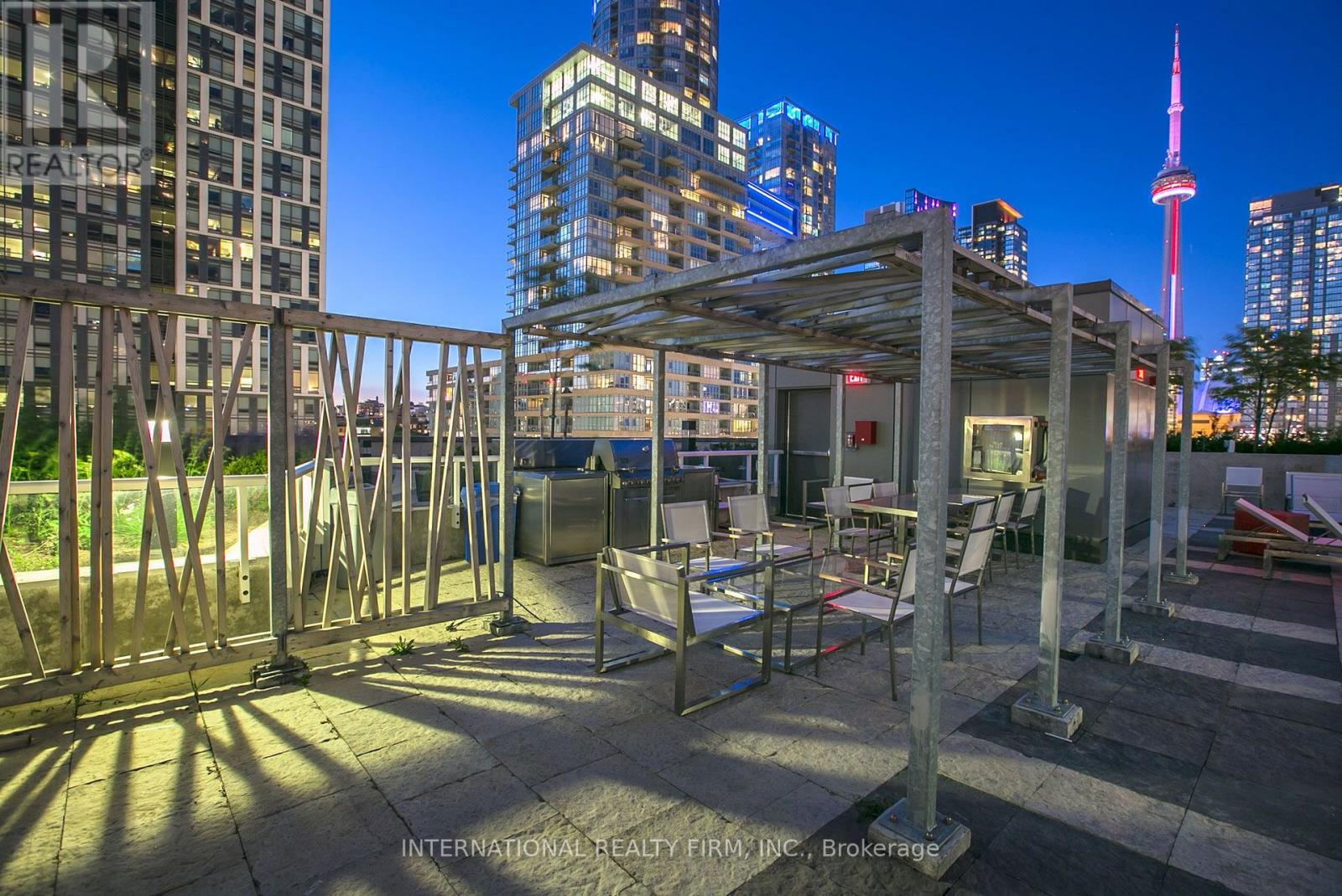 2110 - 85 Queens Wharf Road, Toronto, Ontario  M5V 0J9 - Photo 16 - C13639764