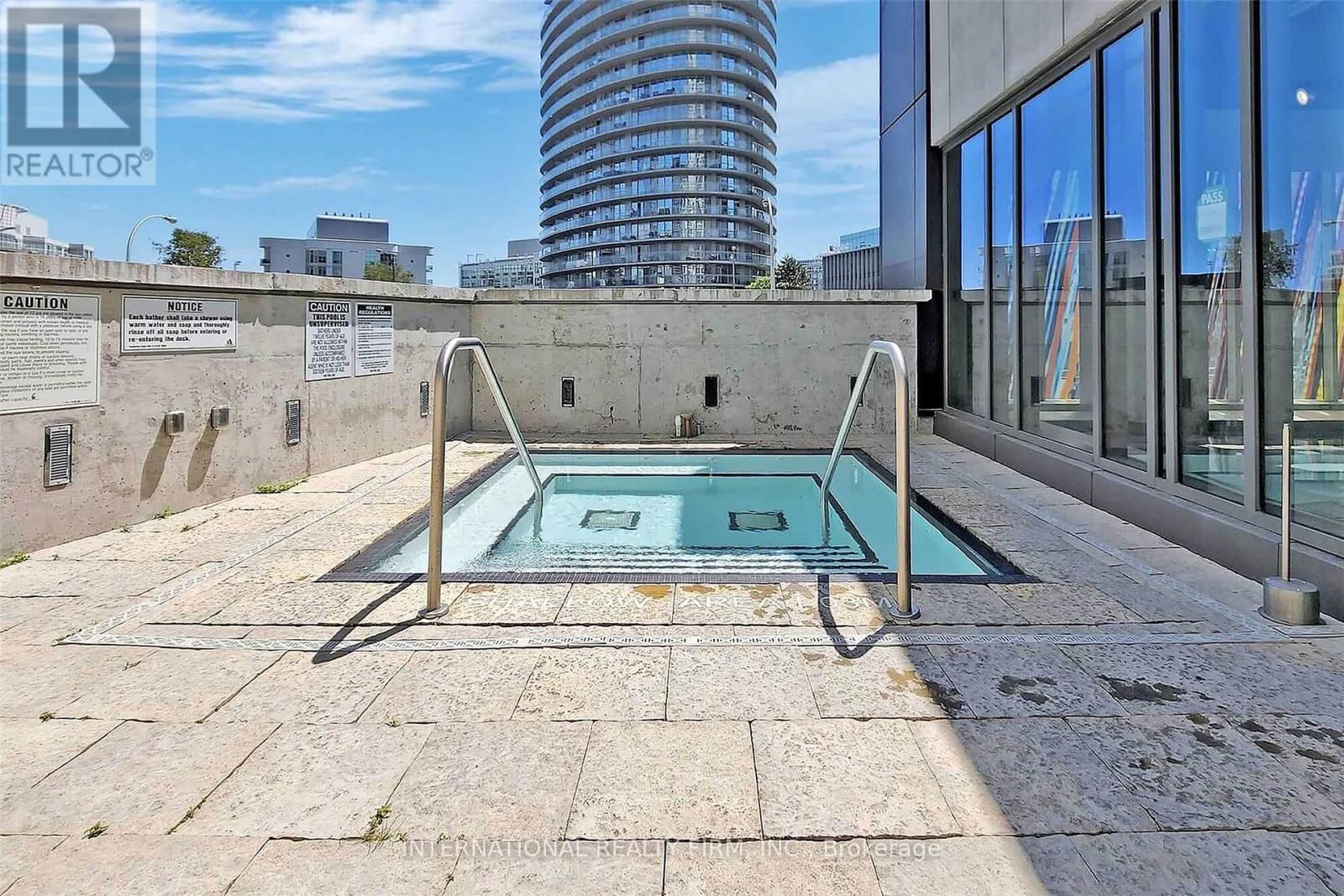 2110 - 85 Queens Wharf Road, Toronto, Ontario  M5V 0J9 - Photo 18 - C13639764