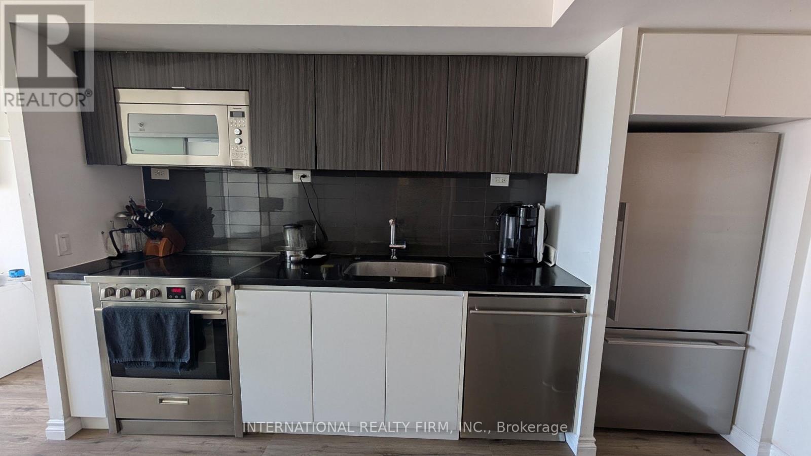 2110 - 85 Queens Wharf Road, Toronto, Ontario  M5V 0J9 - Photo 2 - C13639764