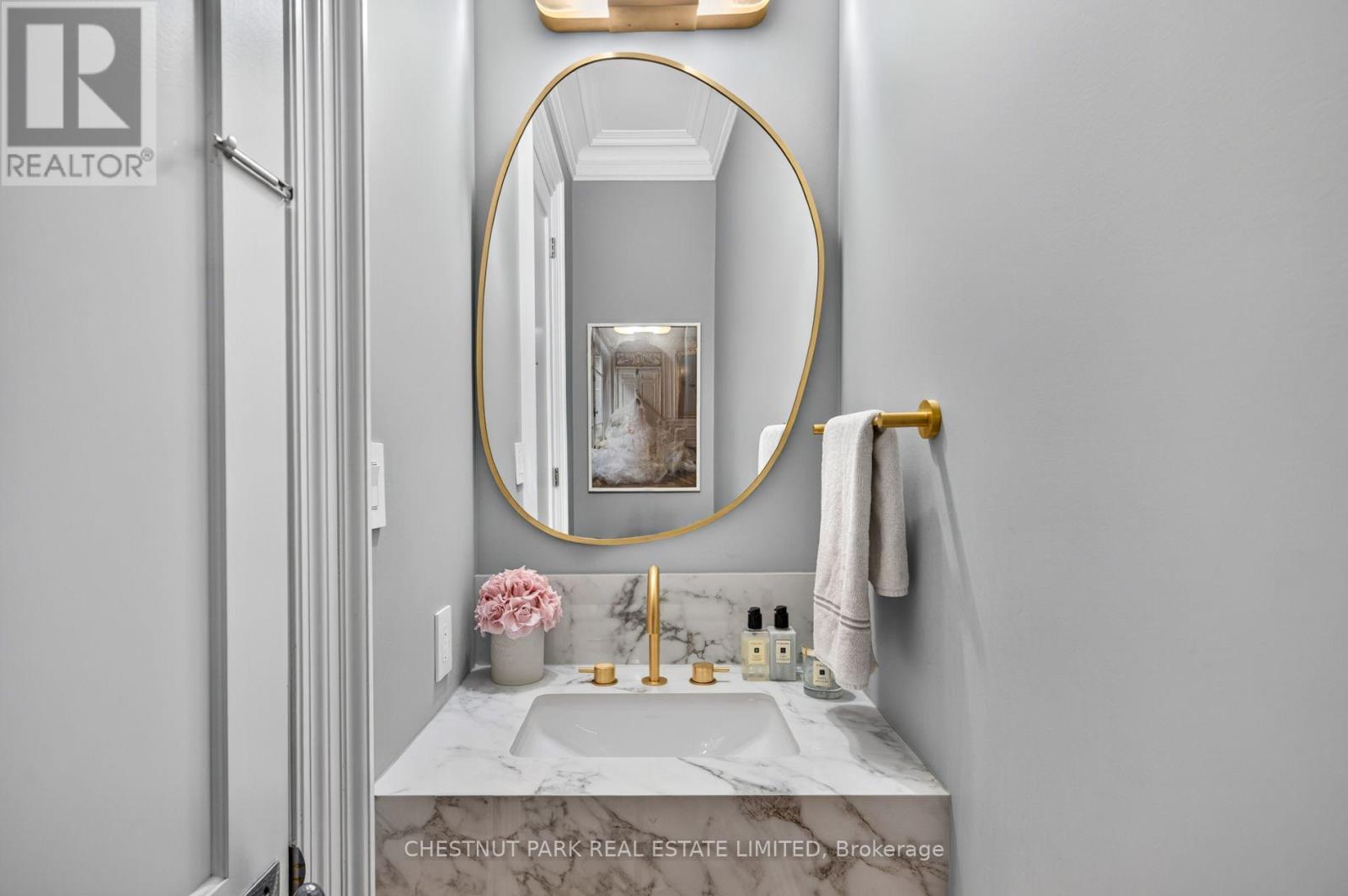 83 Binscarth Road, Toronto, Ontario  M4W 1Y3 - Photo 16 - C13640040