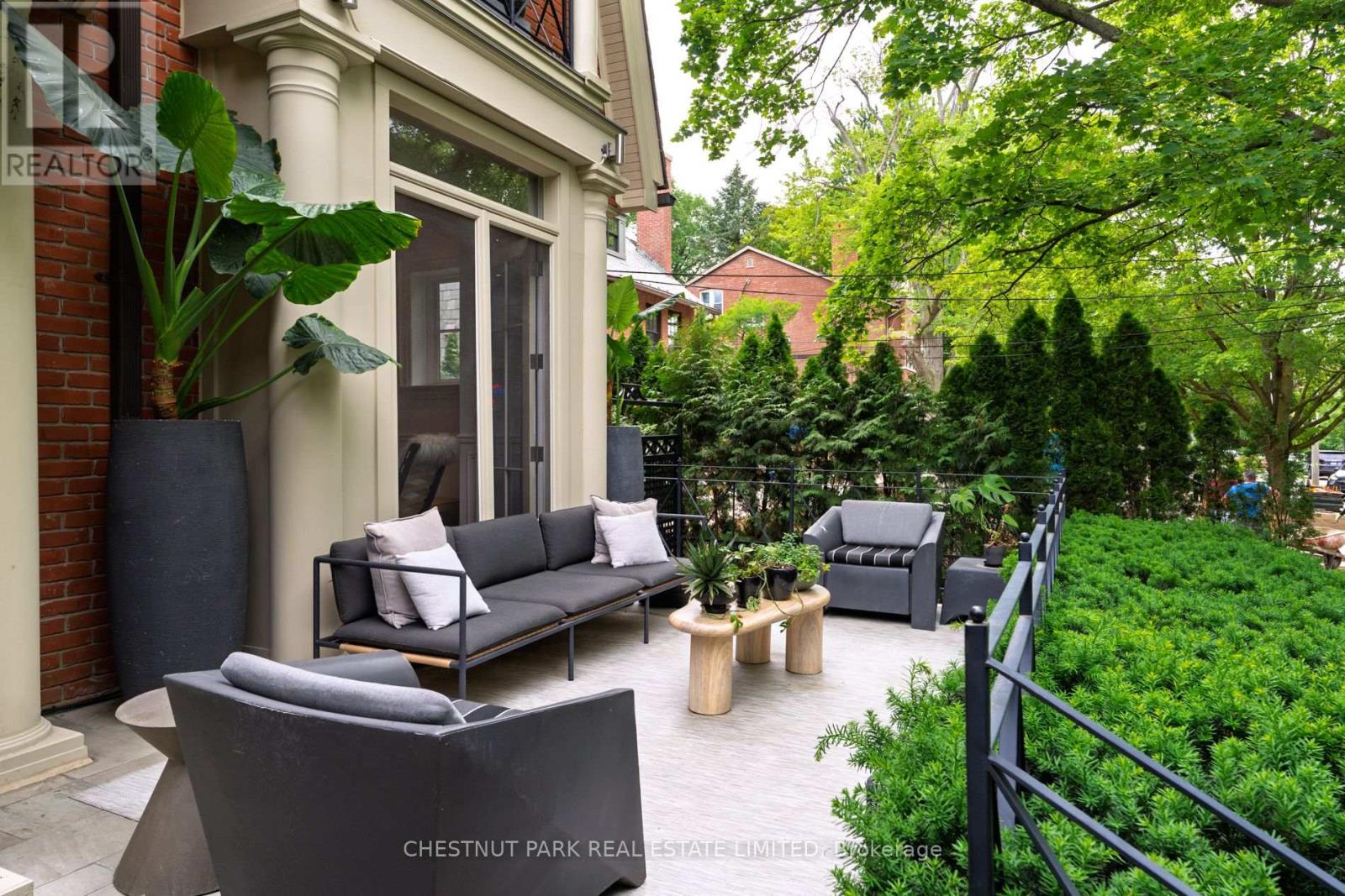 83 Binscarth Road, Toronto, Ontario  M4W 1Y3 - Photo 4 - C13640040