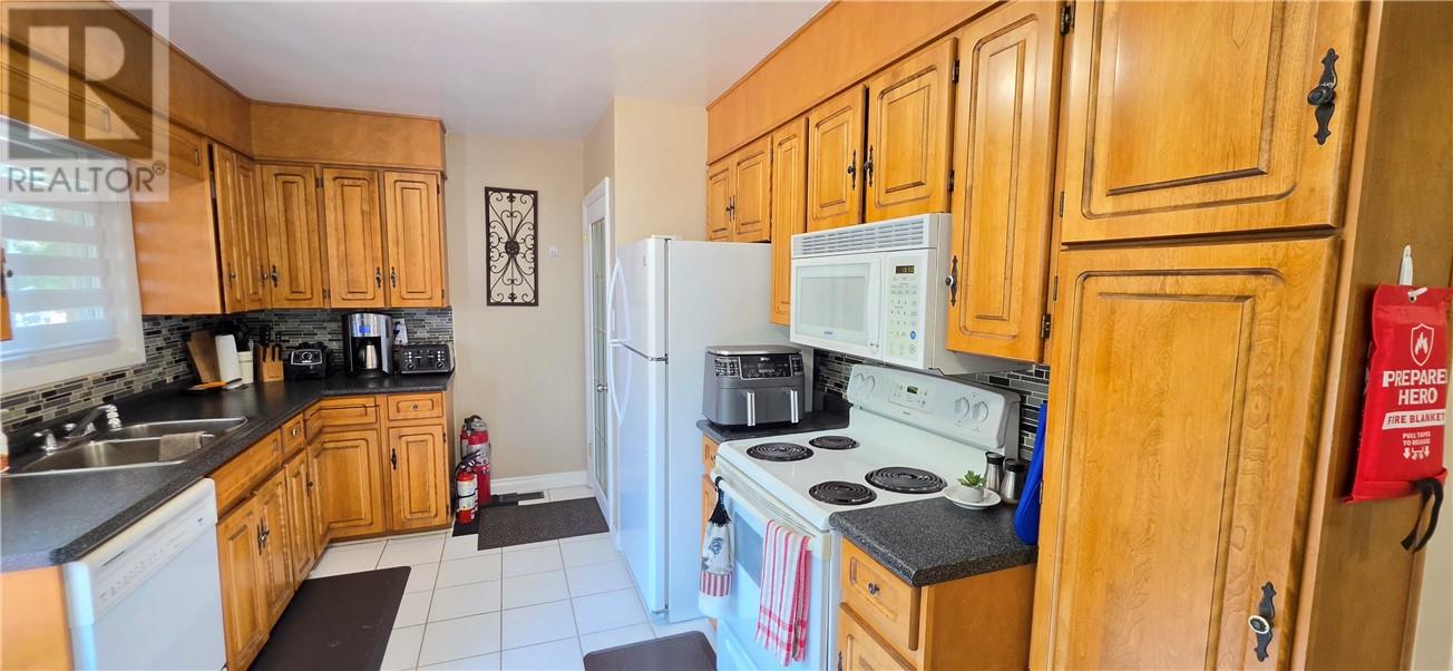 1466 Agincourt Avenue, Greater Sudbury, Ontario  P3A 3K1 - Photo 5 - 2129625