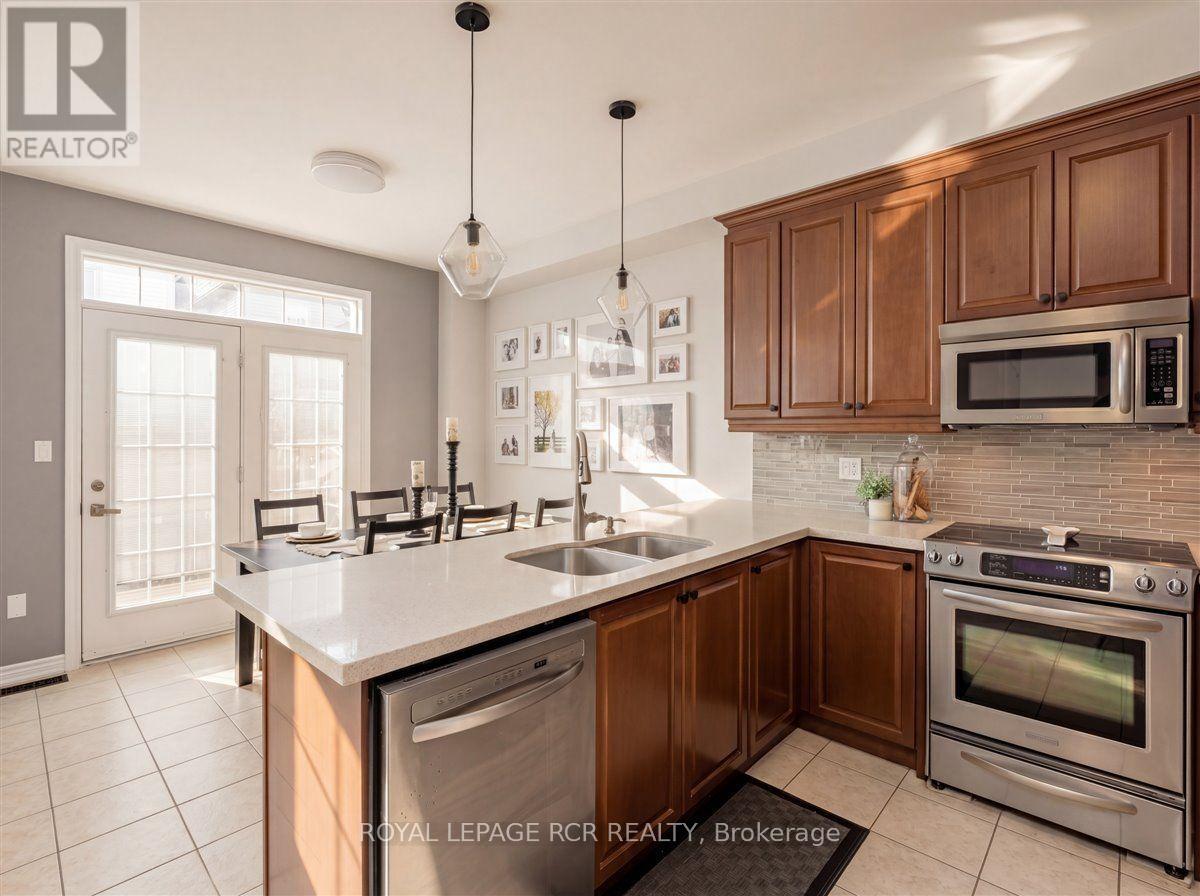 4 Gamble Drive, Ajax, Ontario  L1Z 0H2 - Photo 11 - E13639738