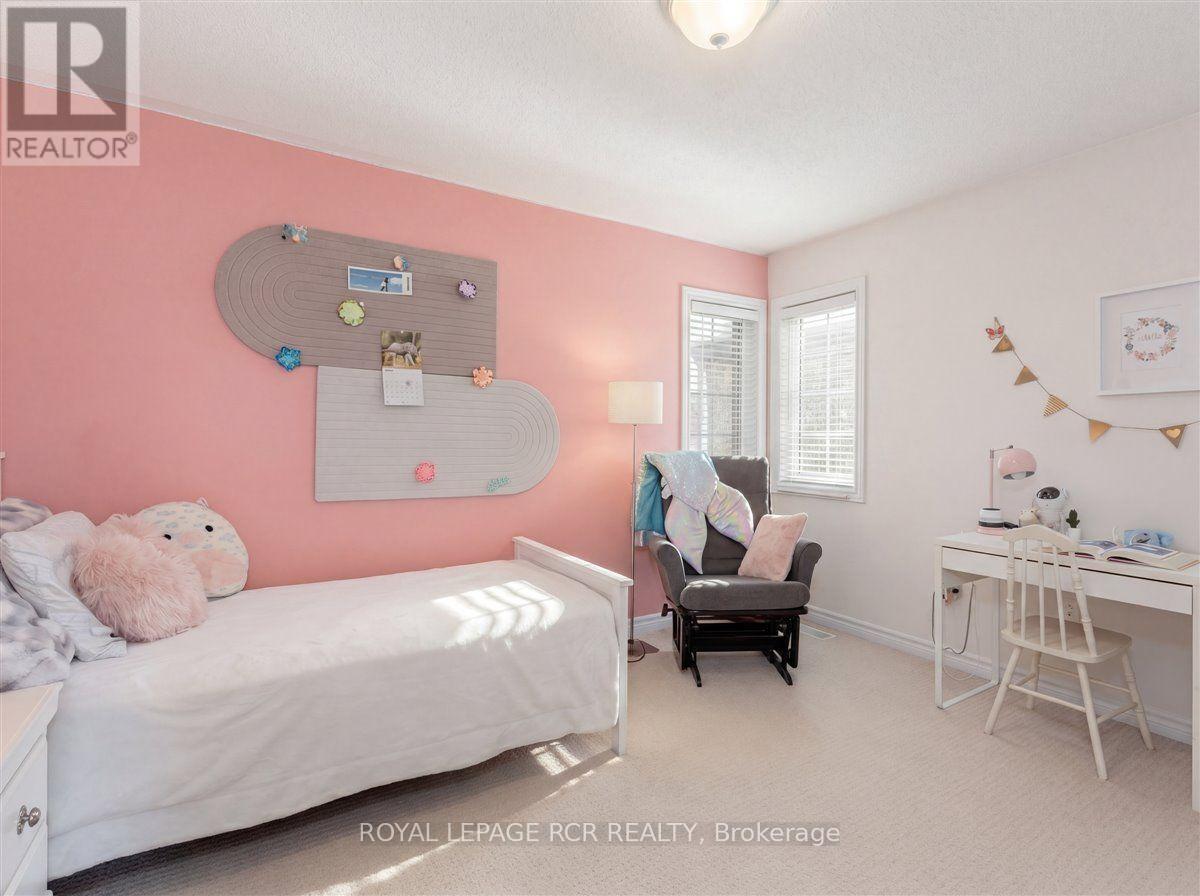 4 Gamble Drive, Ajax, Ontario  L1Z 0H2 - Photo 13 - E13639738