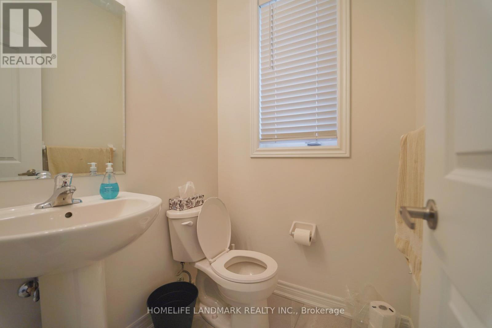 36 Thelma Drive, Whitby, Ontario  L1P 0N3 - Photo 12 - E13639758