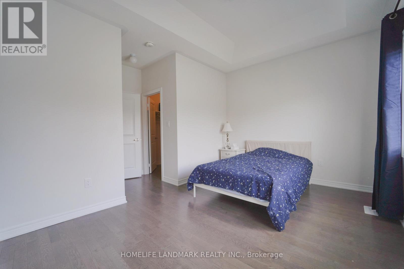 36 Thelma Drive, Whitby, Ontario  L1P 0N3 - Photo 5 - E13639758