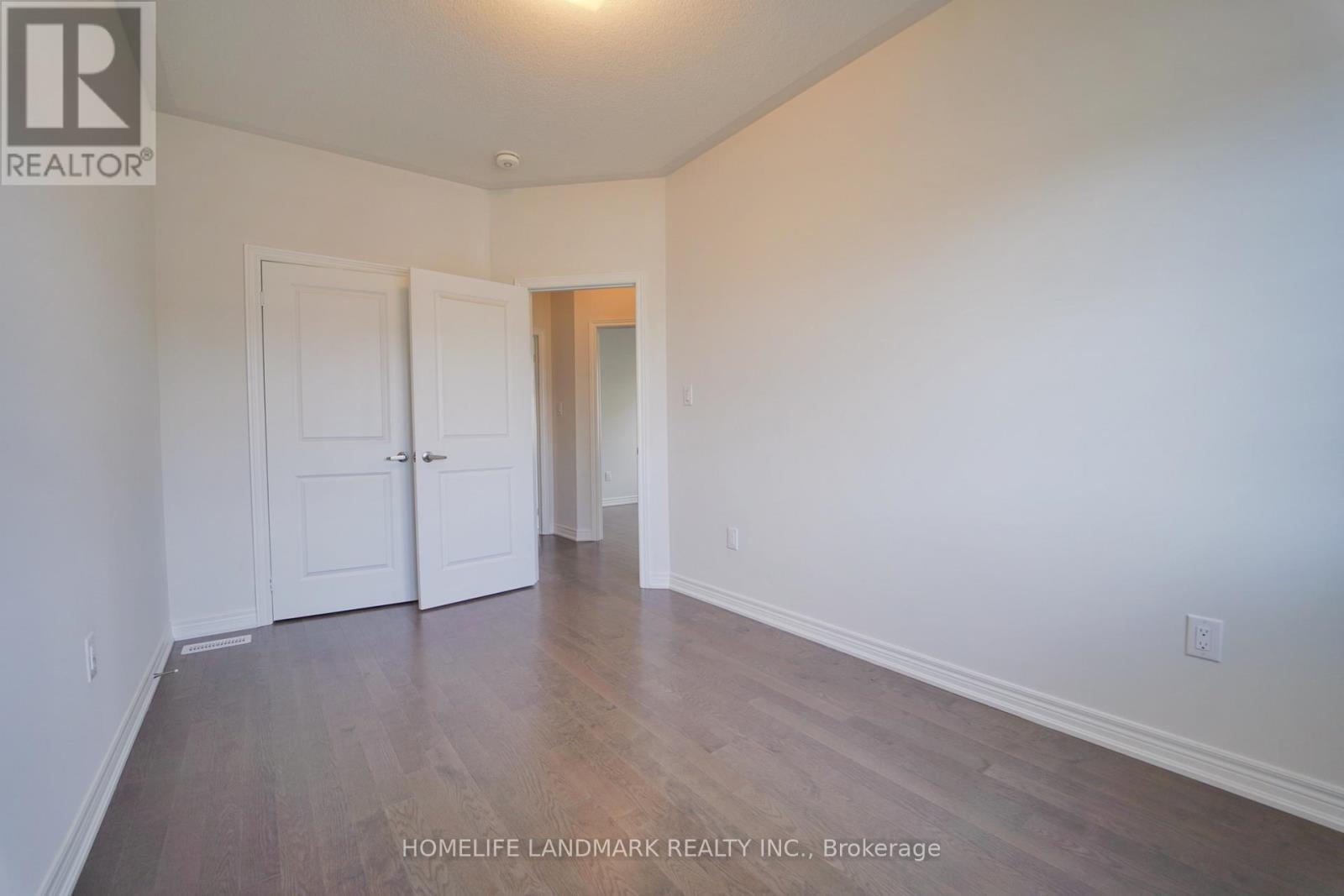 36 Thelma Drive, Whitby, Ontario  L1P 0N3 - Photo 7 - E13639758