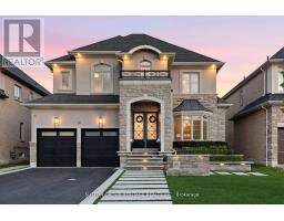 39 GLENGOWAN STREET, Whitby, Ontario