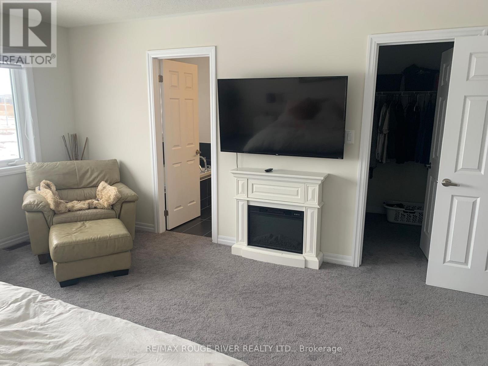 50 Ed Ewert Avenue, Clarington, Ontario  L1B 1G9 - Photo 4 - E13639926