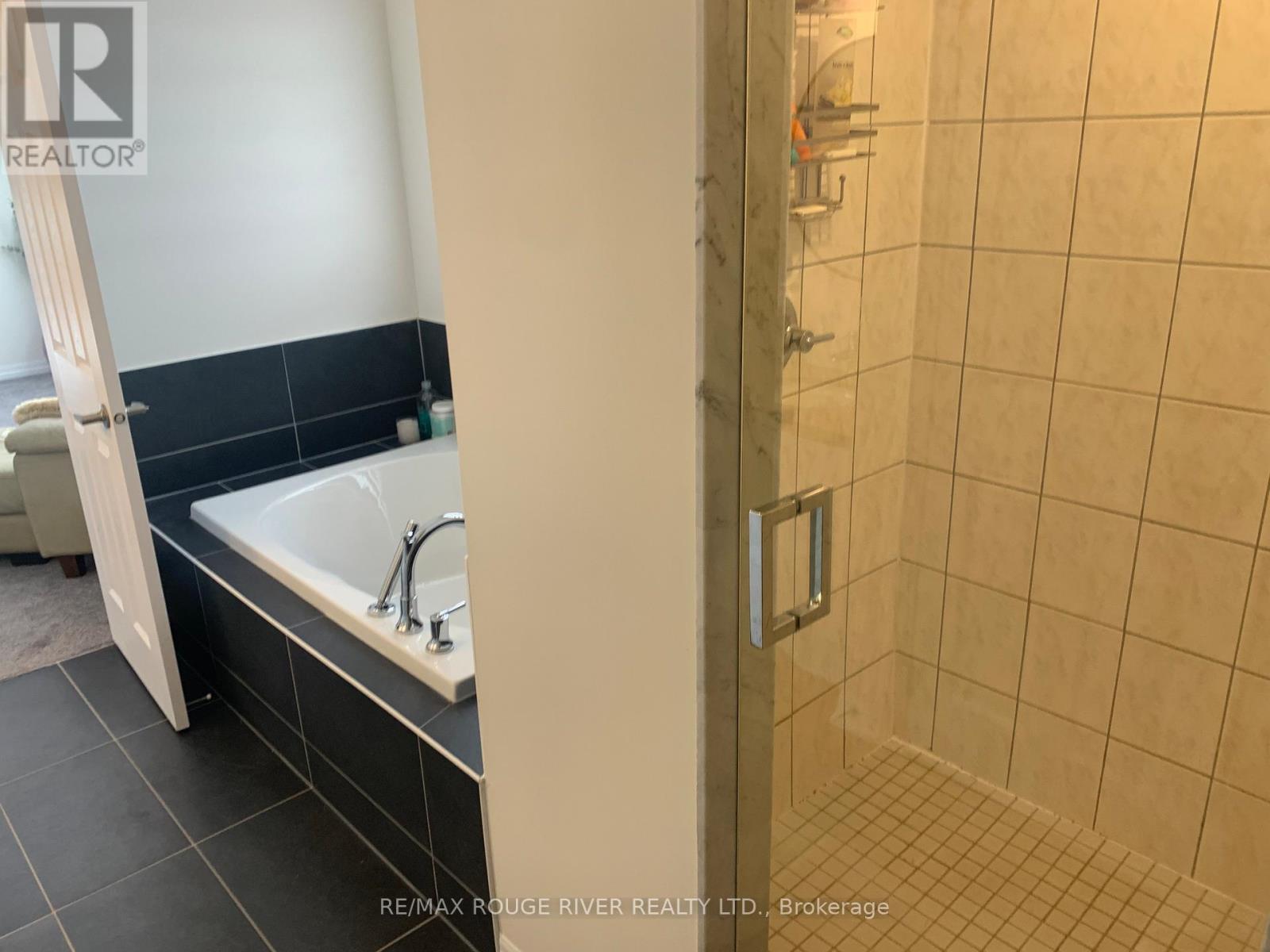 50 Ed Ewert Avenue, Clarington, Ontario  L1B 1G9 - Photo 9 - E13639926