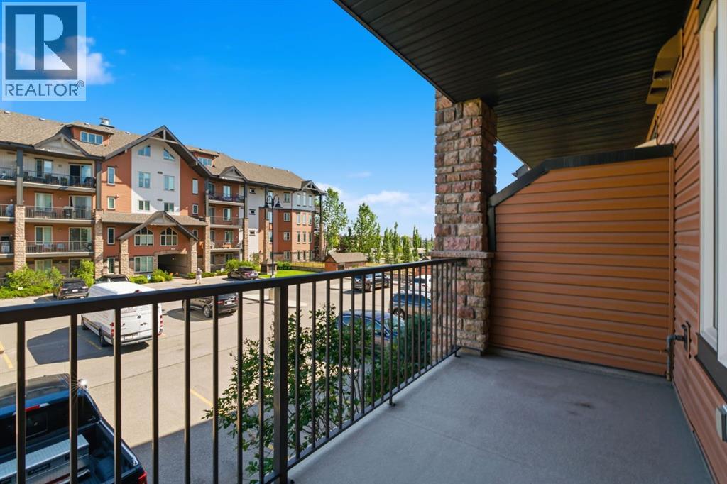 2208, 15 Sunset Square, Cochrane, Alberta T4C 0E7 - Photo 22 - A2332094