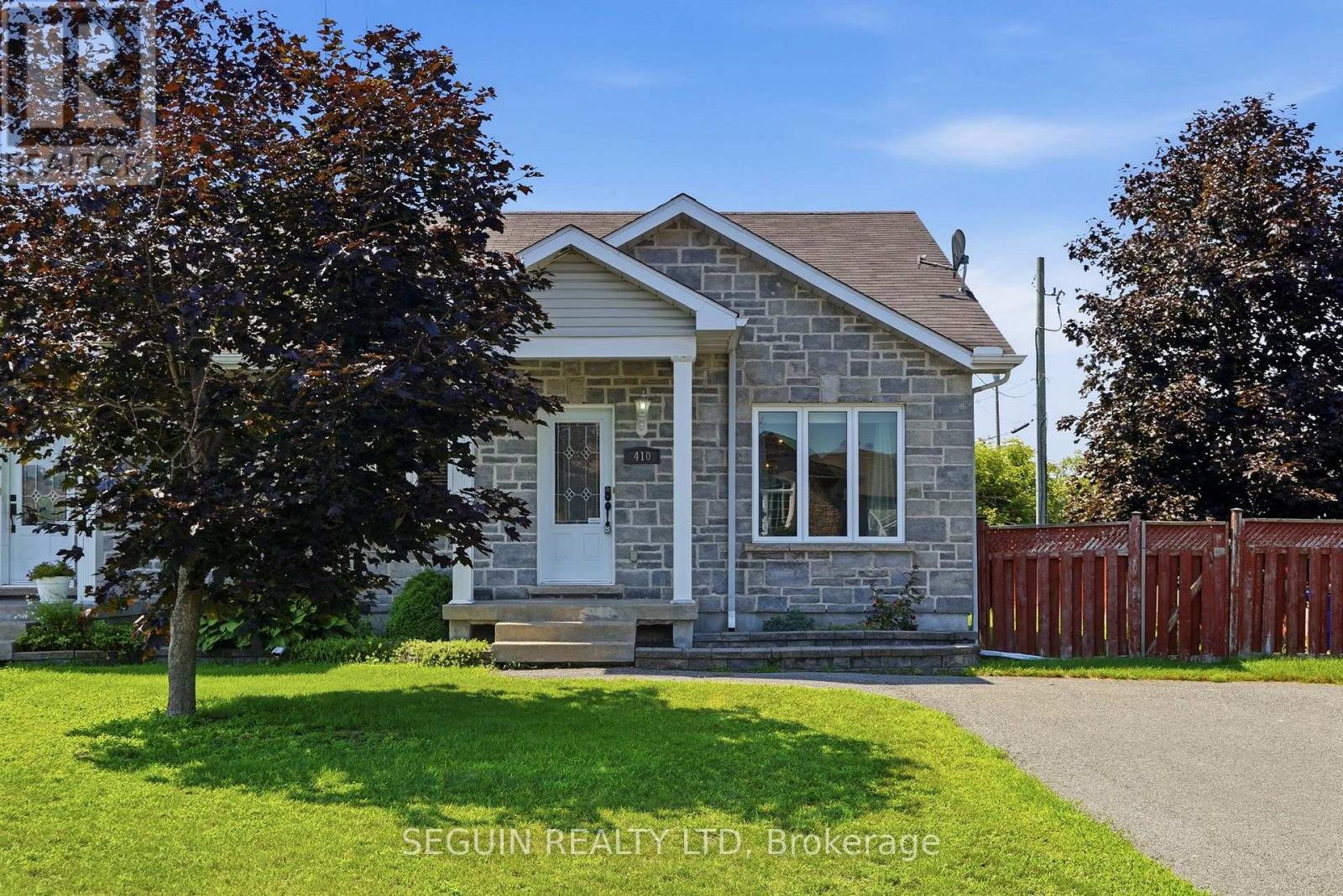 410 Marc Andre Street, Hawkesbury, Ontario  K6A 0A5 - Photo 1 - X13639824