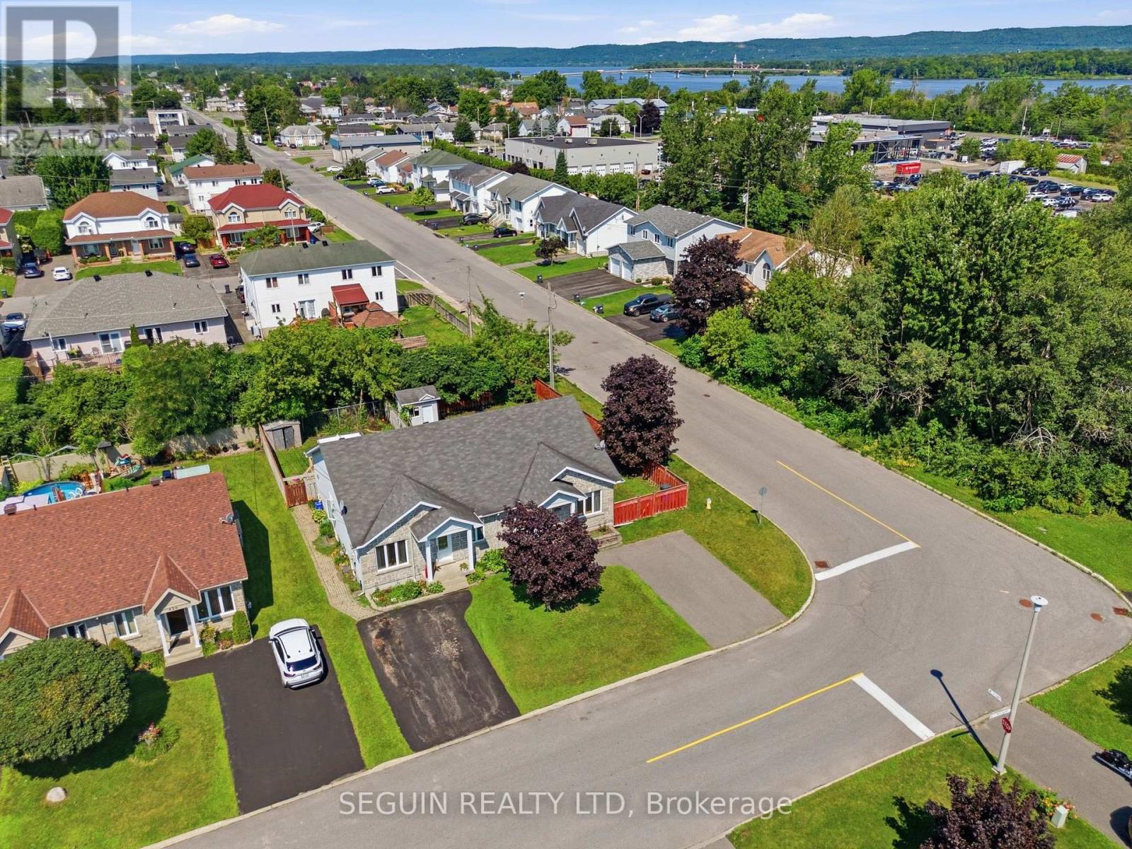410 Marc Andre Street, Hawkesbury, Ontario  K6A 0A5 - Photo 34 - X13639824