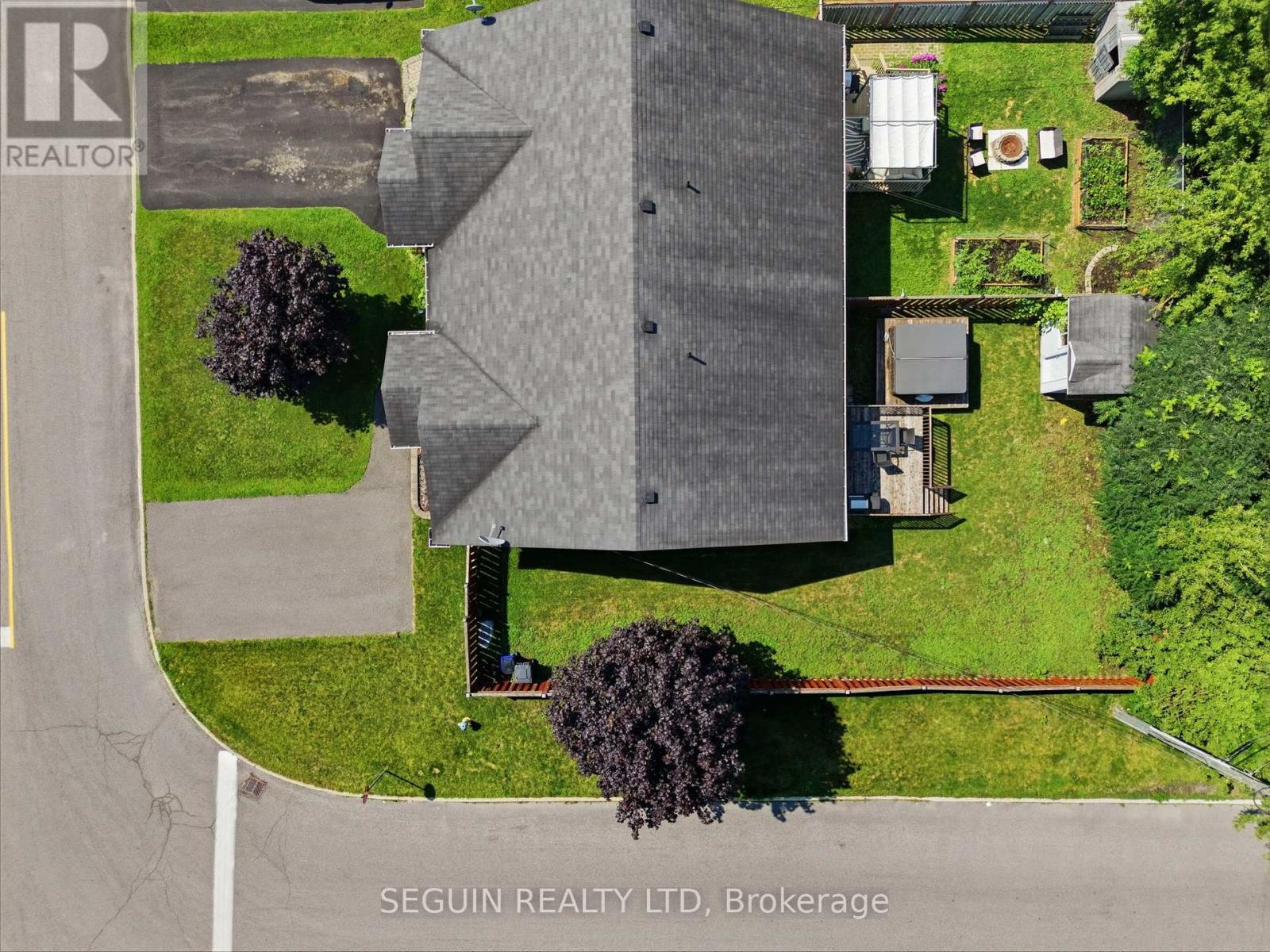 410 Marc Andre Street, Hawkesbury, Ontario  K6A 0A5 - Photo 4 - X13639824