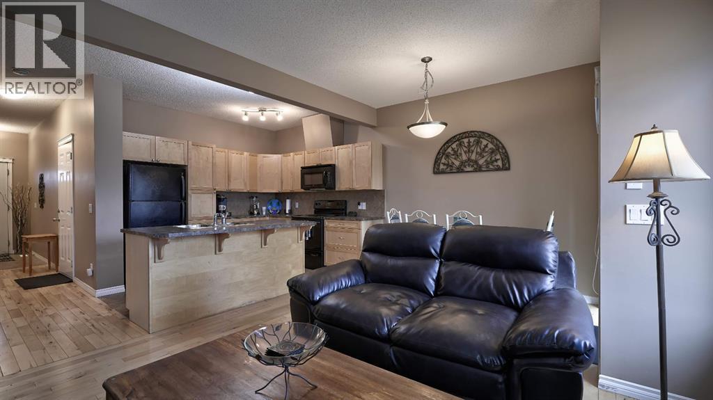 805, 620 Luxstone Landing SW, Airdrie, Alberta  T4B 0B6 - Photo 14 - A2300918