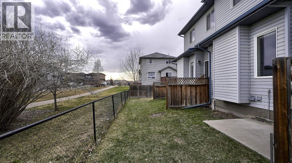 805, 620 Luxstone Landing SW, Airdrie, Alberta  T4B 0B6 - Photo 38 - A2300918