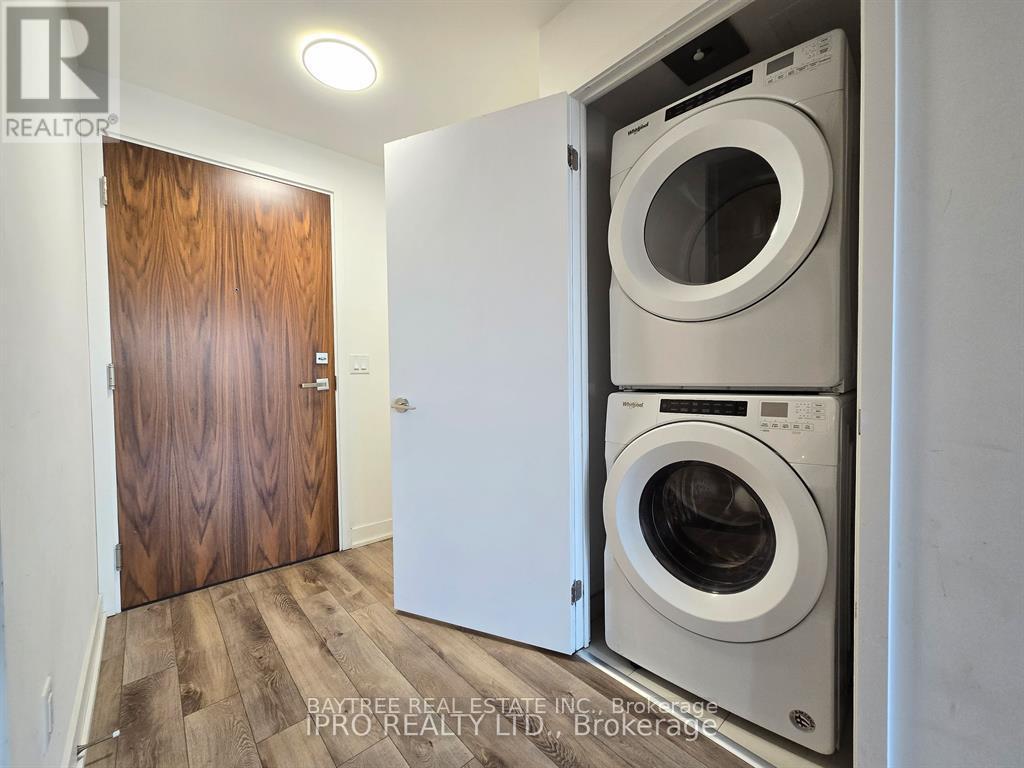 526 - 30 Baseball Place, Toronto, Ontario  M4M 0E8 - Photo 3 - E13532428