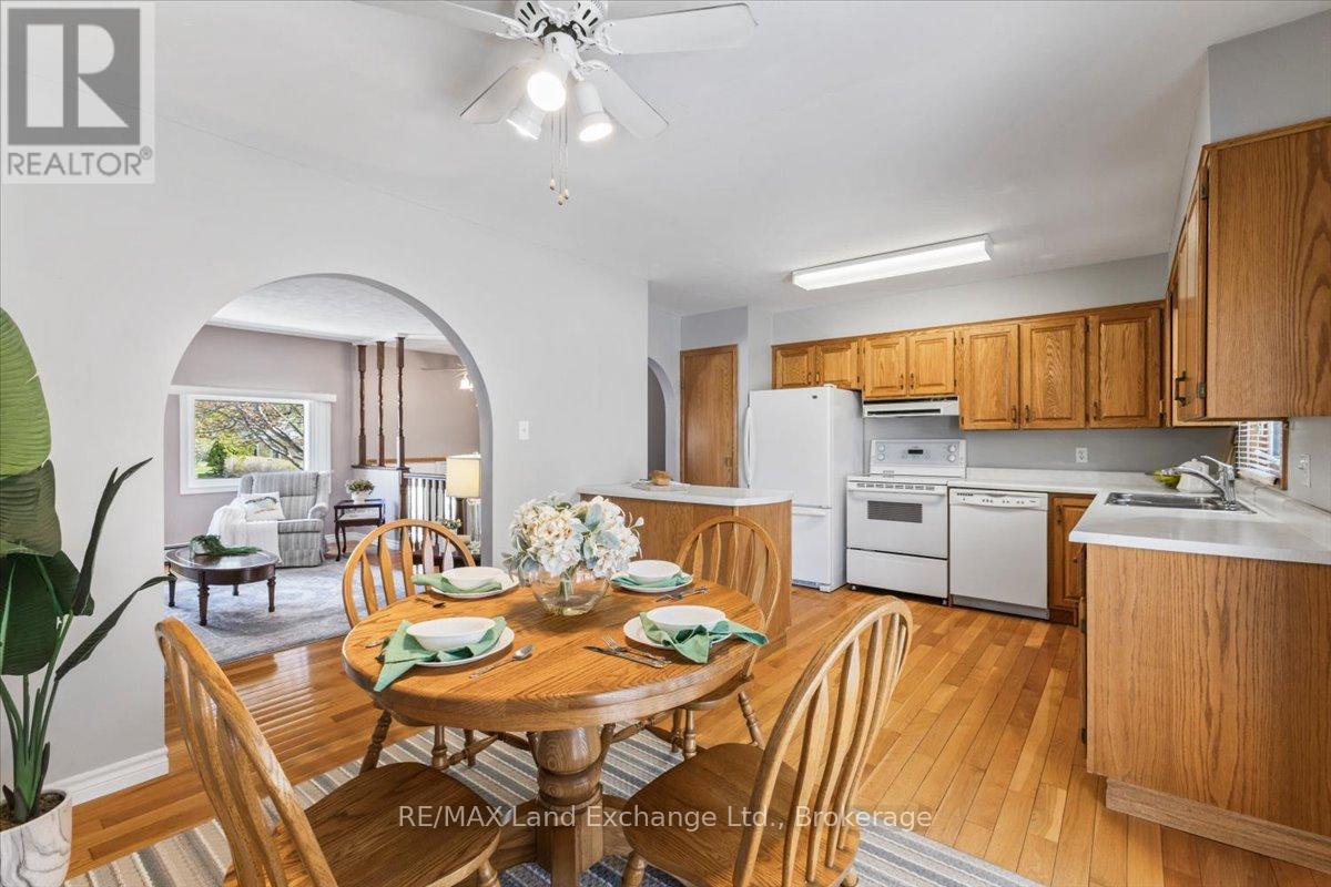 542 Green Street, Saugeen Shores, Ontario  N0H 2C0 - Photo 9 - X13639804