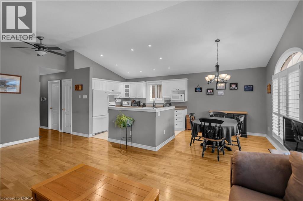 5 Passmore Court, Brantford, Ontario  N3S 7V3 - Photo 5 - 40850823