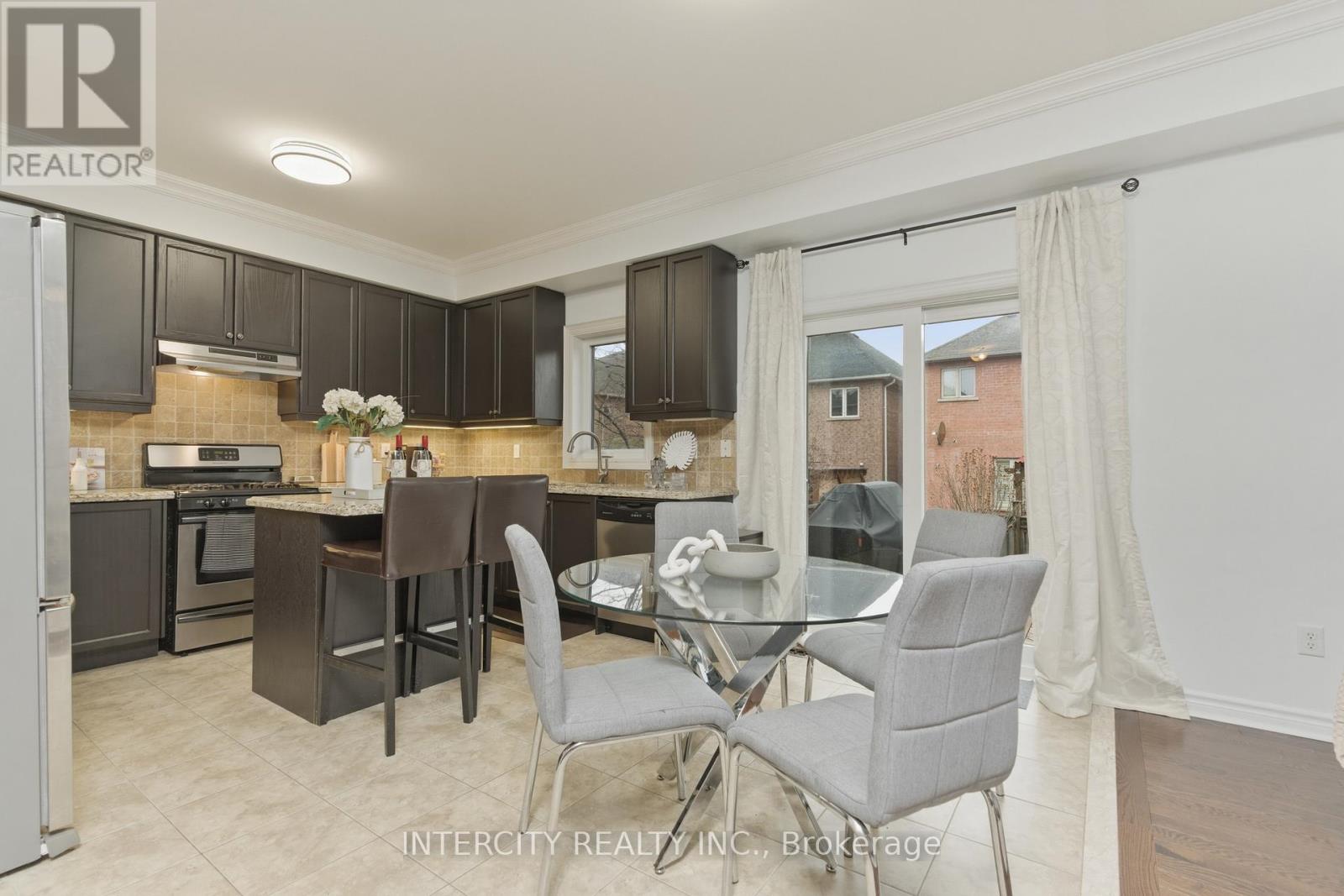 111 Fandango Drive, Brampton, Ontario  L6X 0P8 - Photo 13 - W13573246
