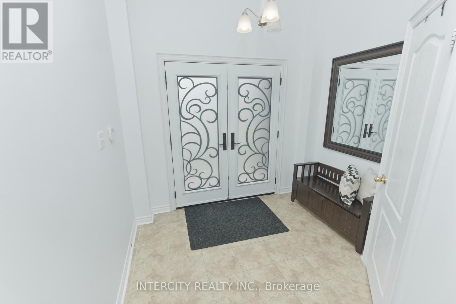 111 Fandango Drive, Brampton, Ontario  L6X 0P8 - Photo 6 - W13573246