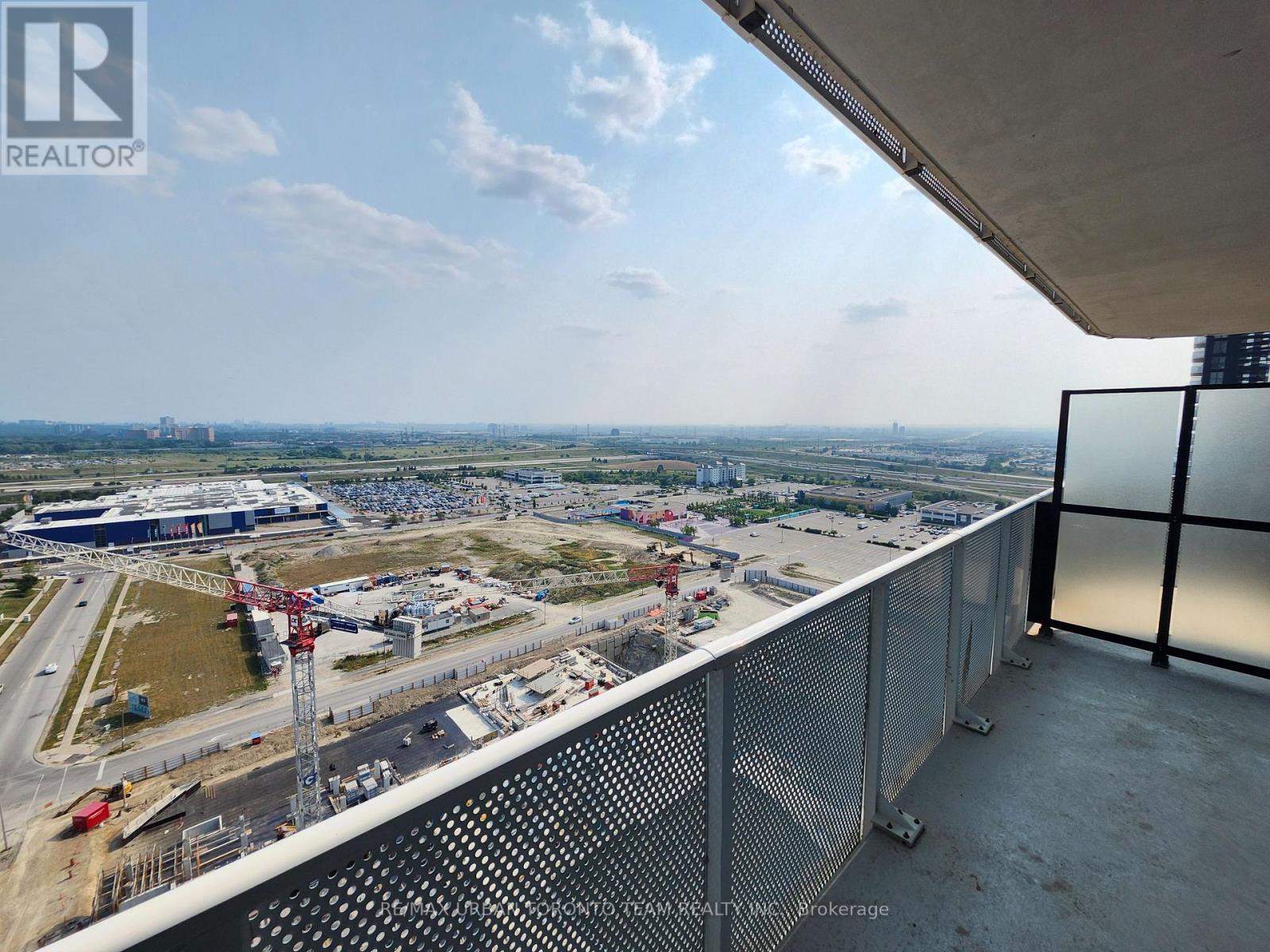 2511 - 28 Interchange Way, Vaughan (Vaughan Corporate Centre), Ontario  L4K 0P8 - Photo 2 - N13639724