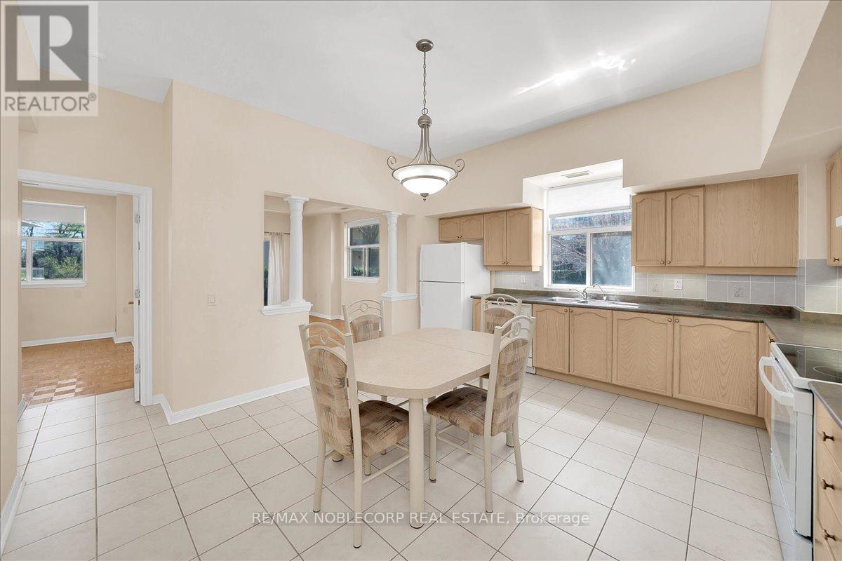 111 - 2502 Rutherford Road, Vaughan (Maple), Ontario  L4K 5N6 - Photo 14 - N13639846
