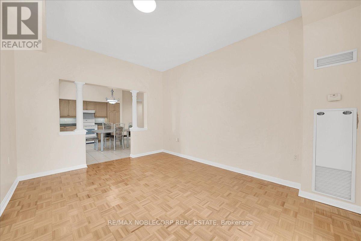 111 - 2502 Rutherford Road, Vaughan (Maple), Ontario  L4K 5N6 - Photo 22 - N13639846