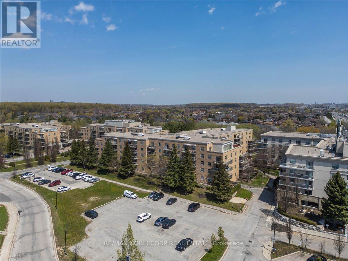 111 - 2502 Rutherford Road, Vaughan (Maple), Ontario  L4K 5N6 - Photo 3 - N13639846