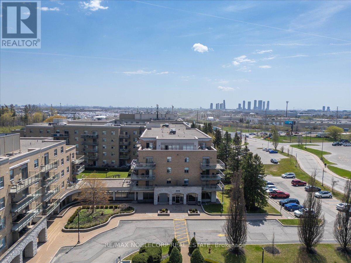 111 - 2502 Rutherford Road, Vaughan (Maple), Ontario  L4K 5N6 - Photo 49 - N13639846